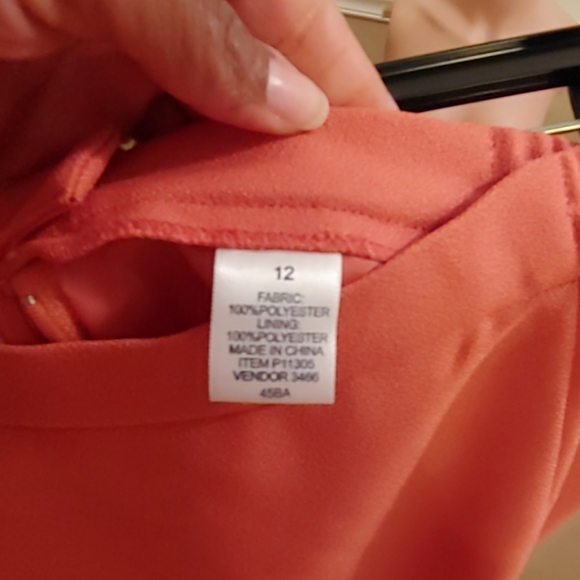 Signature Collection skirt suit - Picture 4 of 4